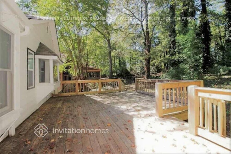 Building Photo - 3381 Chastain Crossing NE
