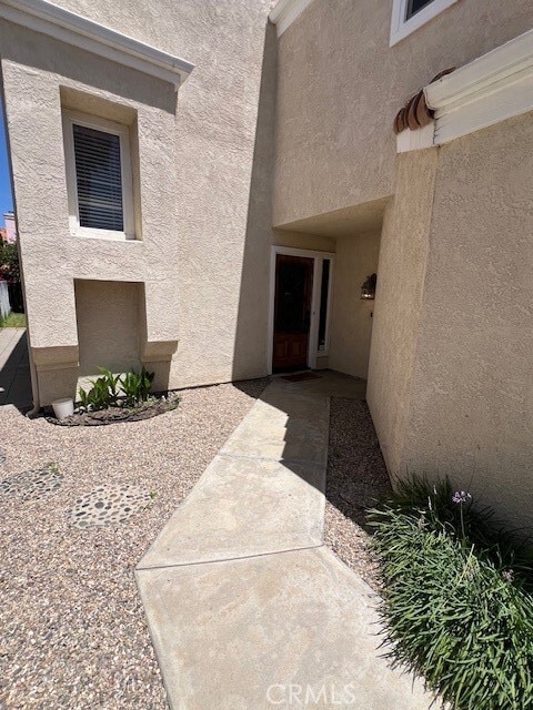 Building Photo - 5146 Maplewood Cir