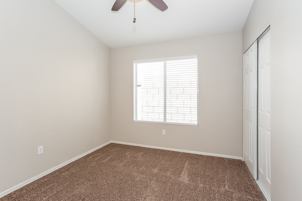 Building Photo - 867 E Morelos St