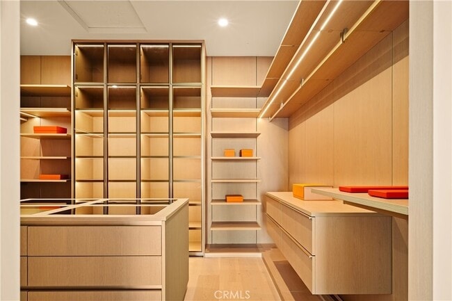 Building Photo - 5006 Enfield Ave