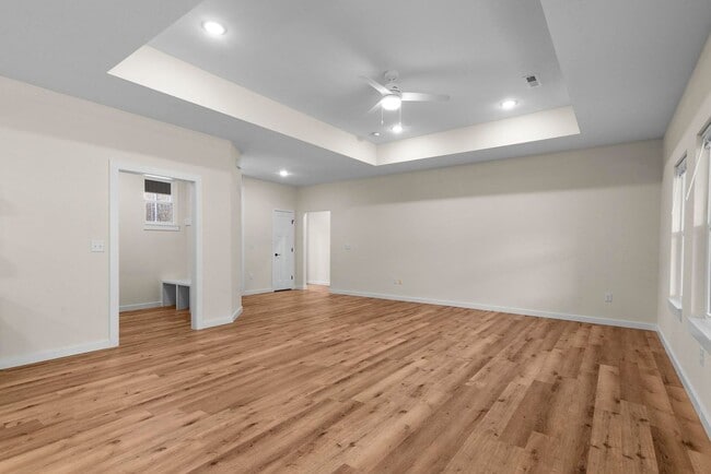 Building Photo - New 3 bedroom 2 bathroom