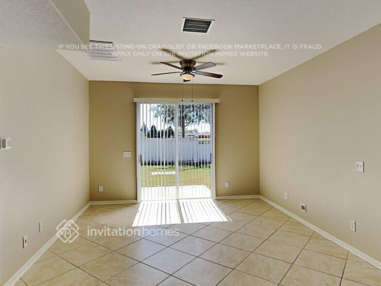 Building Photo - 11439 Village Brook Dr