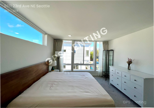 Building Photo - 8611 23rd Ave NE