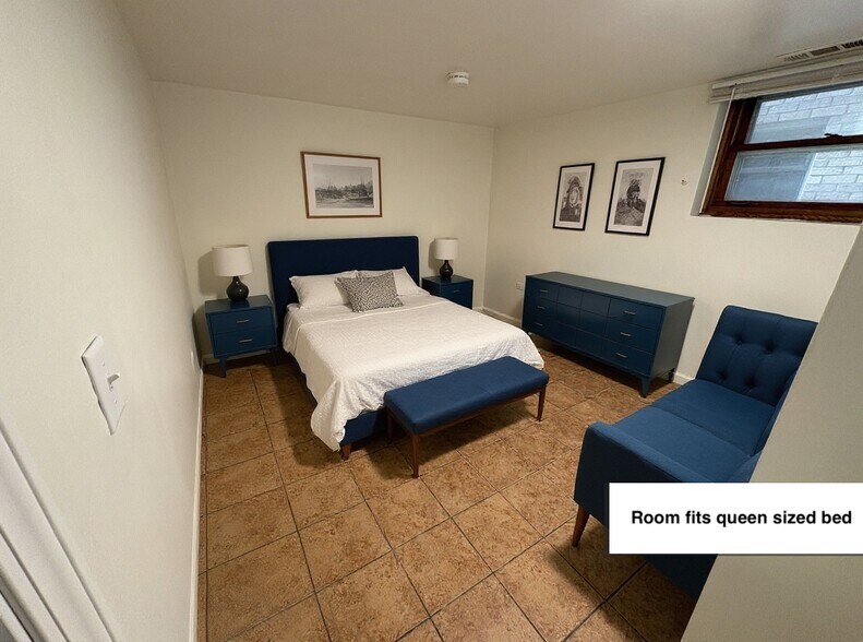 Bedroom 1 - 2820 N Hamlin Ave