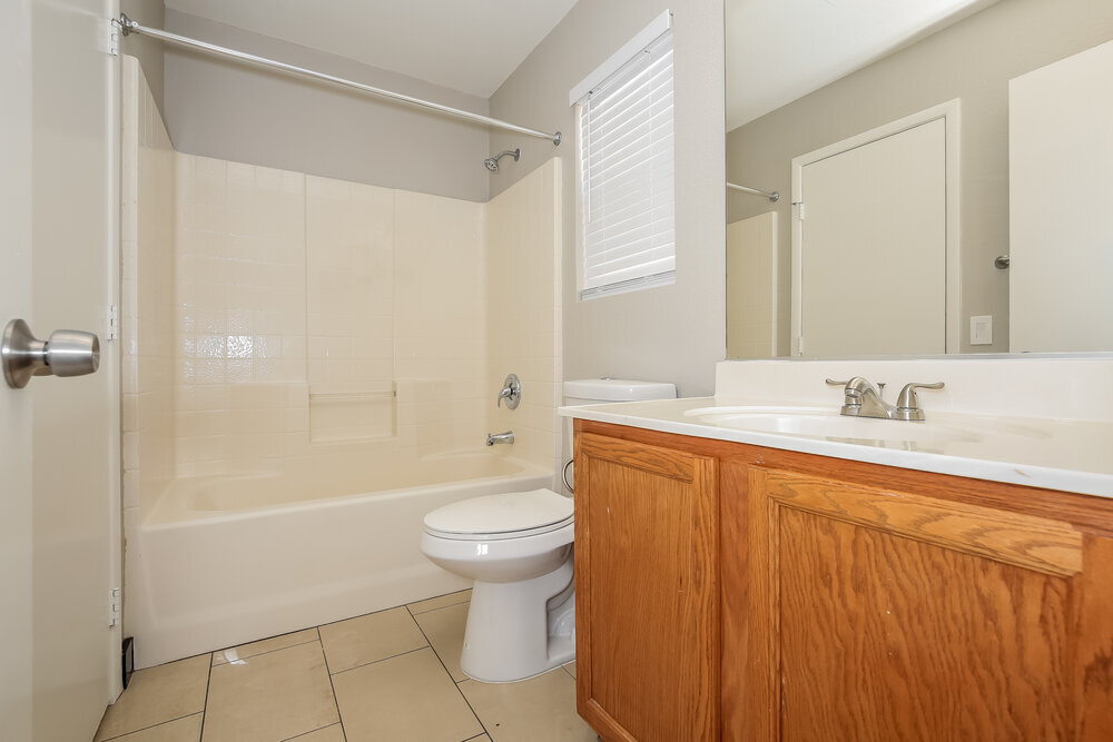Building Photo - 5005 Glittering Star Ct