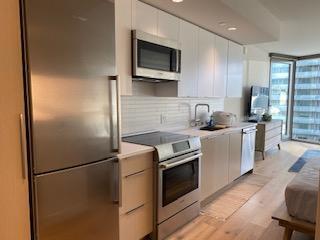 Building Photo - 1001 Queen St