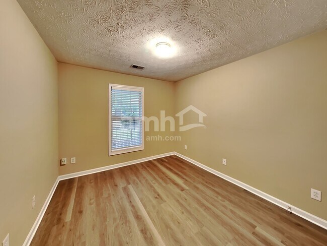 Building Photo - 3391 Washington Commons Ave NW