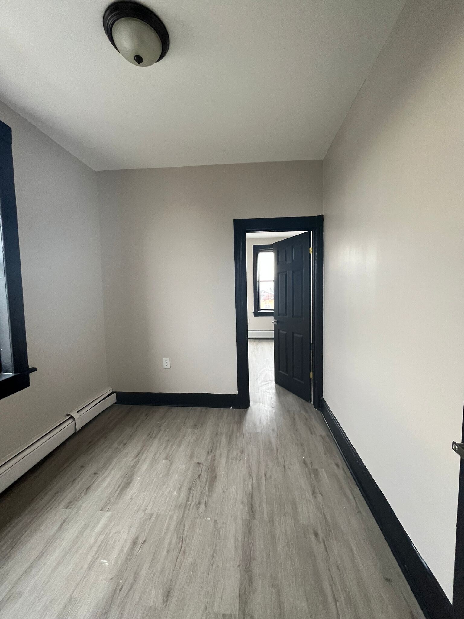 Building Photo - 90 E 25th St