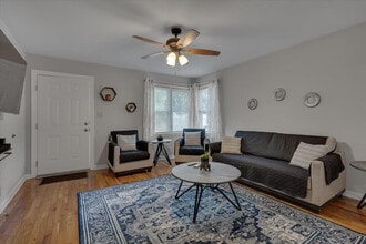 Building Photo - 804 Urban Ave