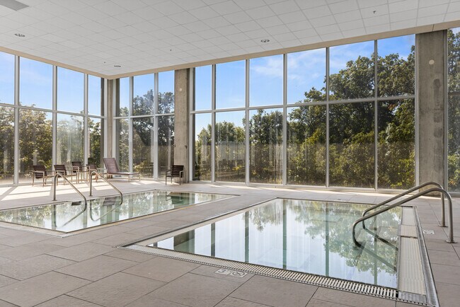 Building Photo - 9715 Woods Dr