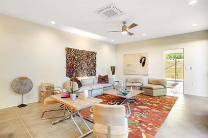 Building Photo - 1508 San Patricio Ave SW