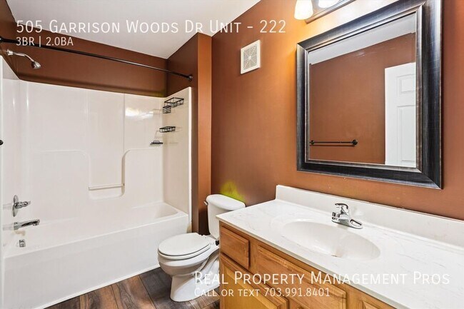 Building Photo - 505 Garrison Woods Dr