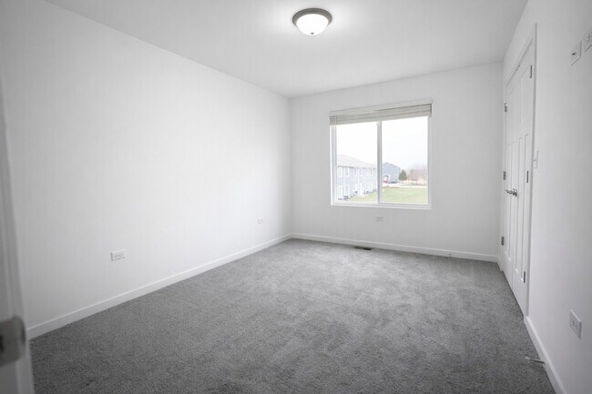 Building Photo - 1128 Gillespie Ln