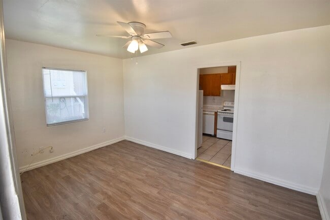 Building Photo - 1440 Hudson St