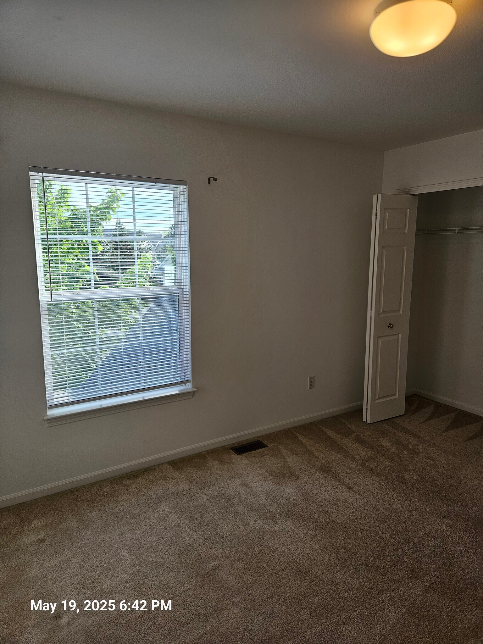 Building Photo - 1608 Mallard Pond Dr
