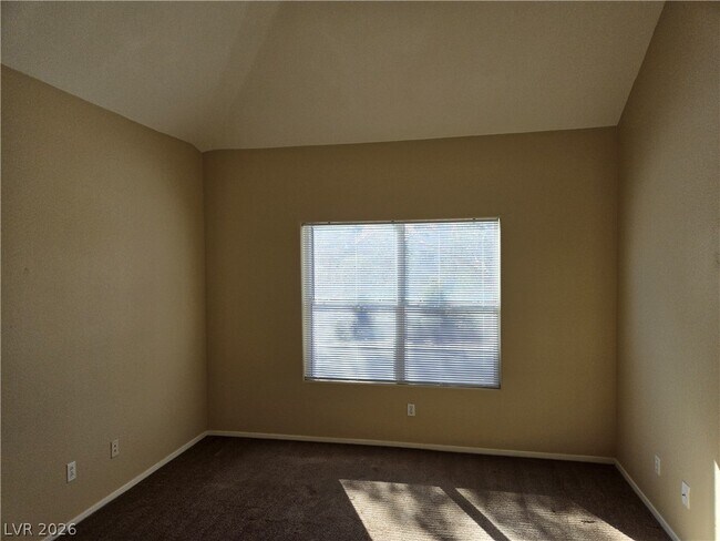 Building Photo - 5125 W Reno Ave