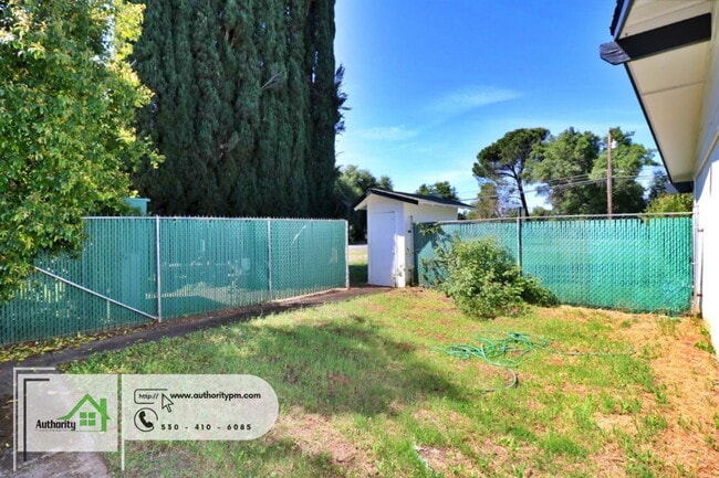 Building Photo - 8759 Airport Rd