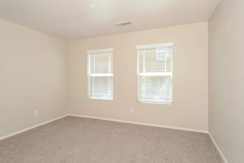 Building Photo - 21 Bosc Ln