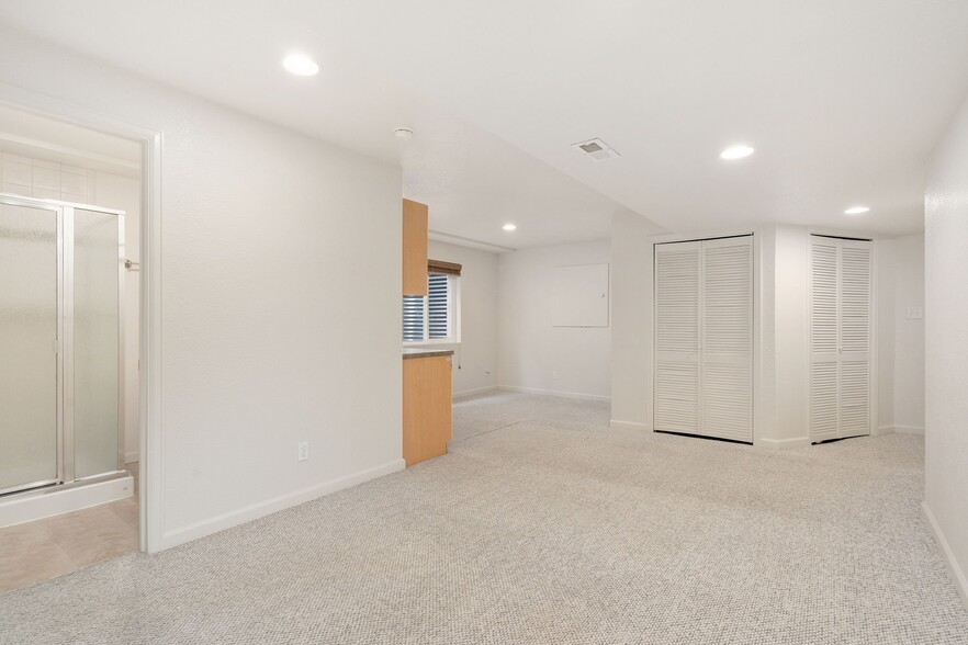 Building Photo - 1803 Fossil Creek Pkwy