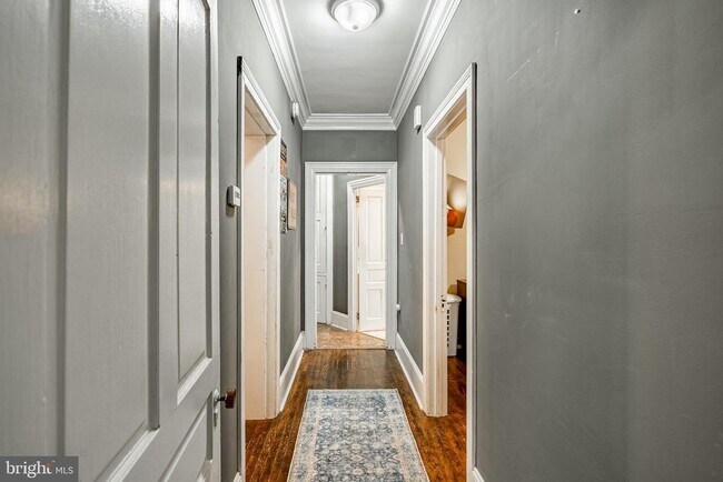 Building Photo - 300 N Penn St