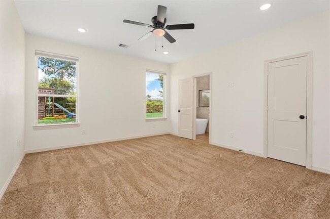 Building Photo - 24738 Roscommon Ln