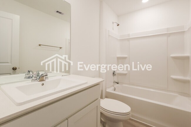 Building Photo - 303 Bush Mdw Ln