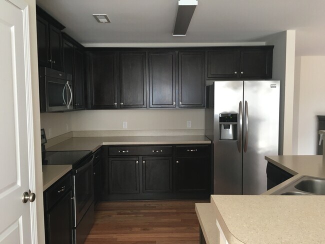 Building Photo - Village at Mariners Pointe