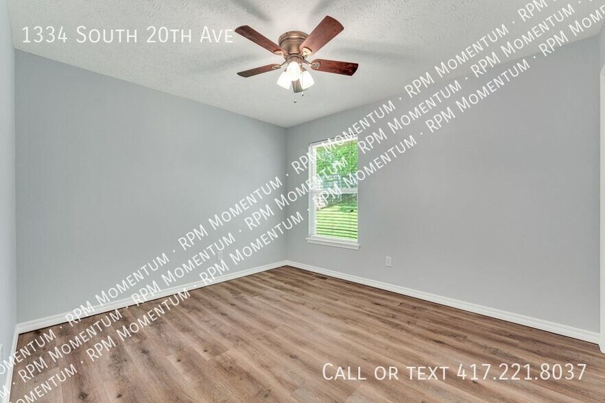 Building Photo - 1334 S 20th Ave