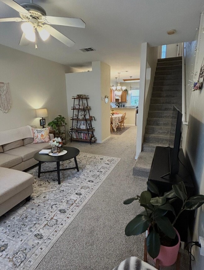 Building Photo - 3543 SW 30th Way