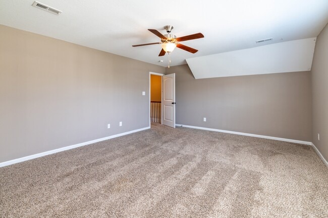 Building Photo - 2715 Honey Hill Rd