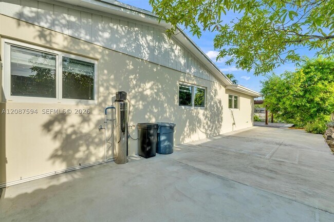 Building Photo - 14241 SW 83rd St