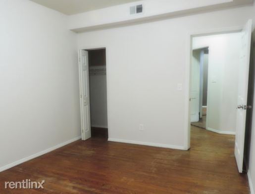 Building Photo - 2 br, 1 bath Condo - 6129 S Eberhart Ave 3...