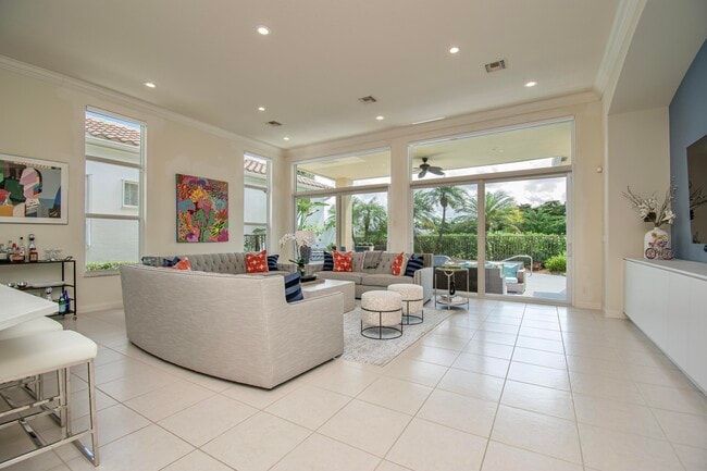 Building Photo - 7916 Montecito Pl