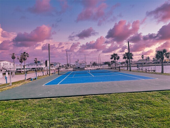 Building Photo - 23107 Miramar Dr
