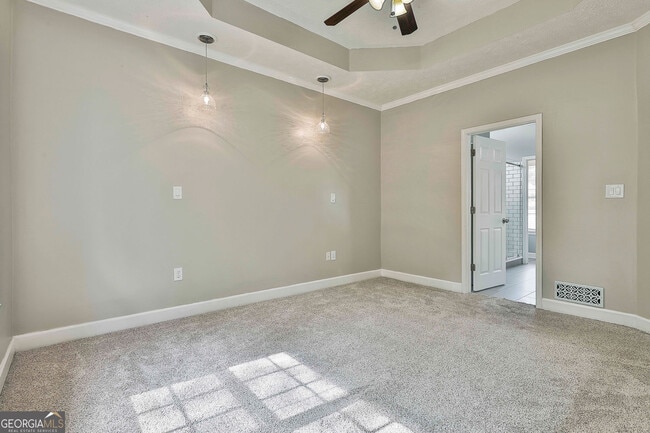 Building Photo - 45 Wildflower Cir