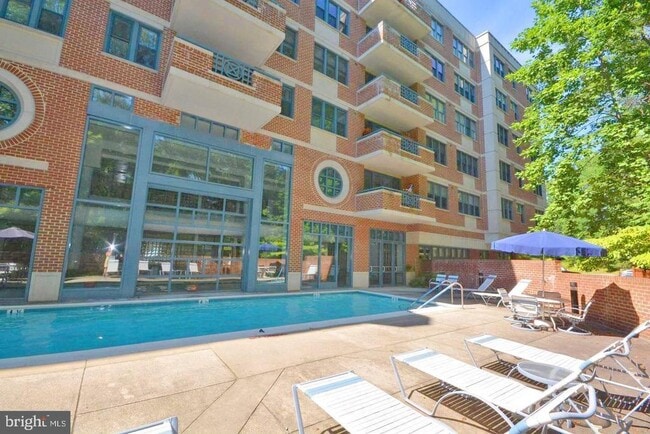 Building Photo - 930 Astern Way