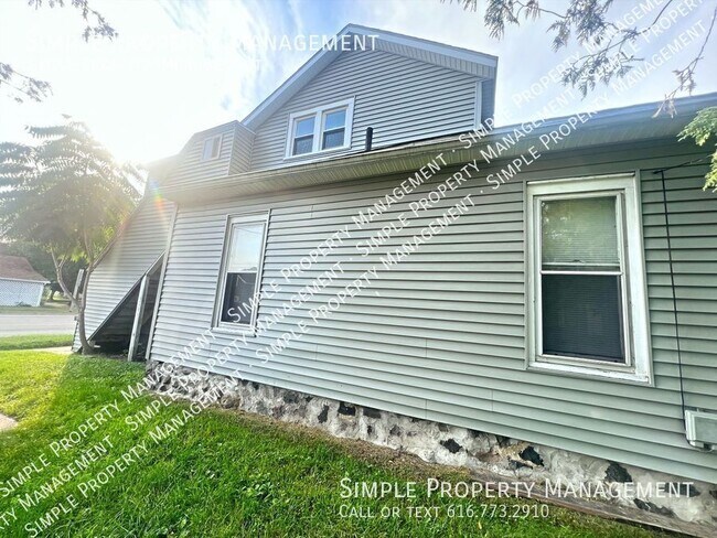 Building Photo - 430 S Hanover St