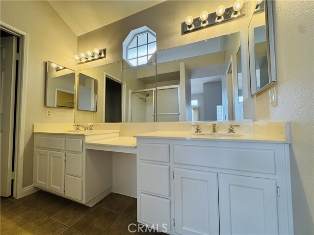Building Photo - 873 S Sapphire Ln