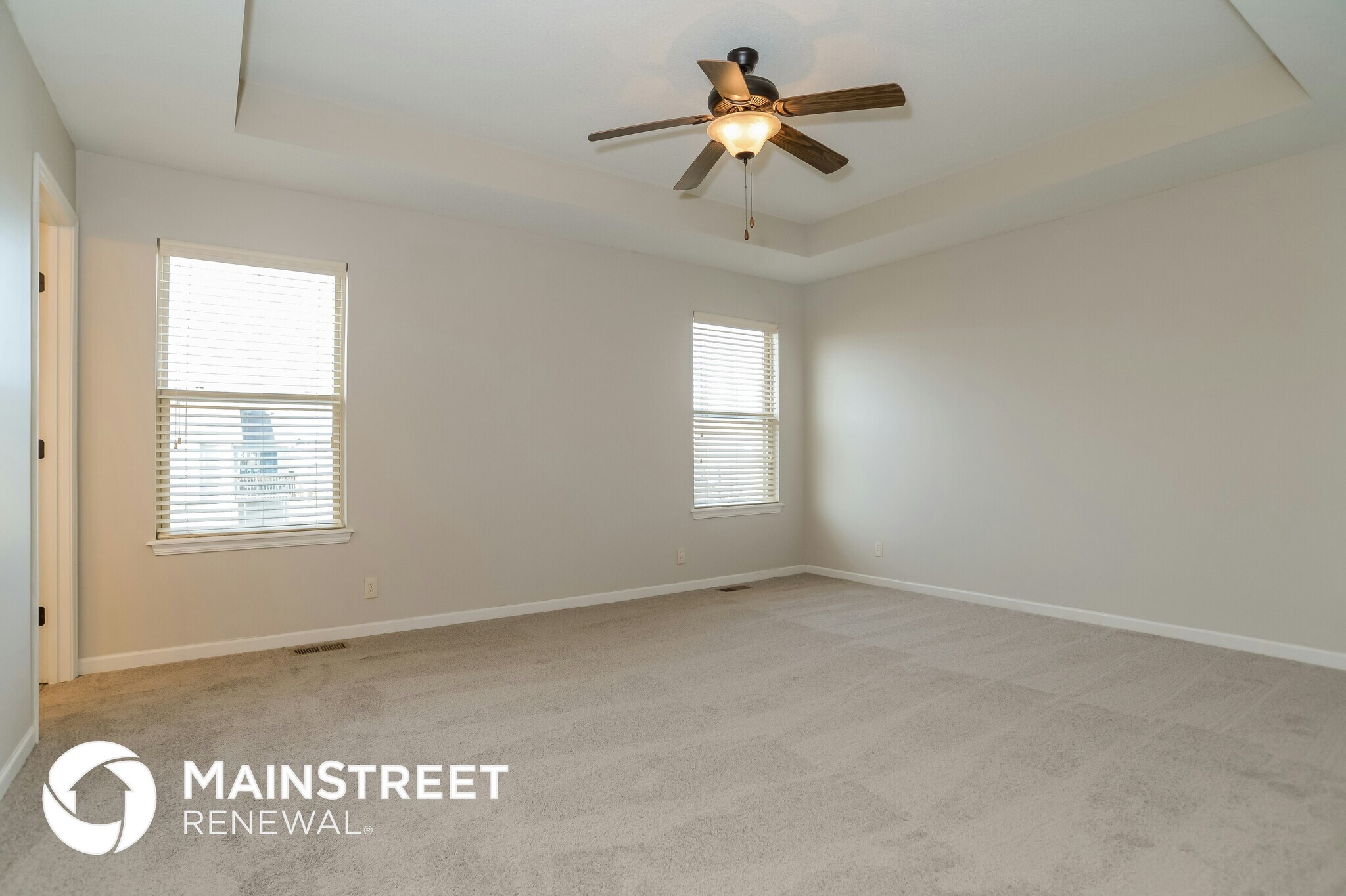 Building Photo - 568 S Walnut St