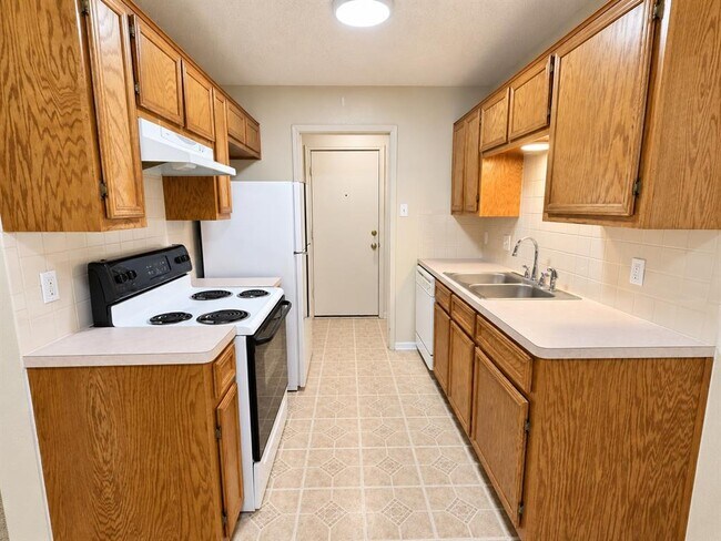 Building Photo - 105 Northern Dove Ln