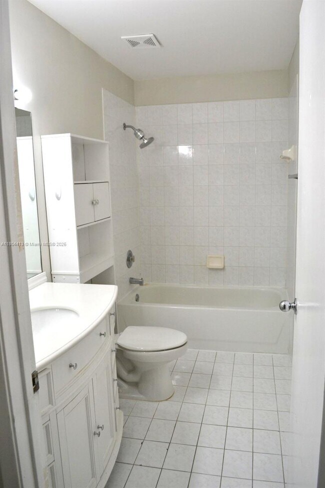 Building Photo - 15385 SW 76th Terrace