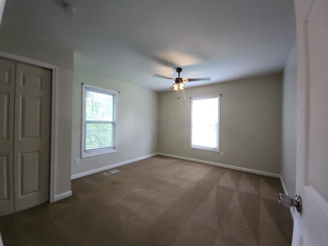 Building Photo - 3483 Arvin Dr