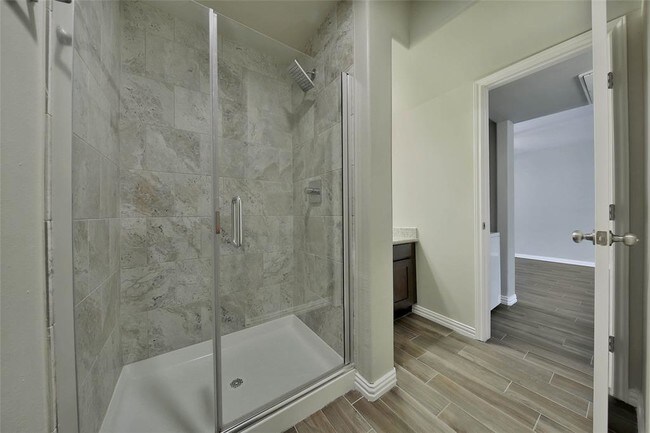 Building Photo - 1109 W 25th St