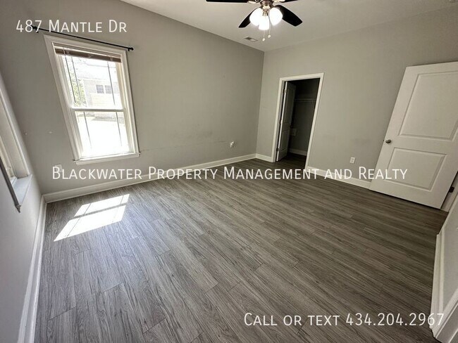 Building Photo - 487 Mantle Dr