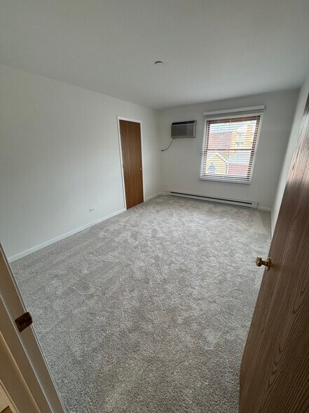 Building Photo - 1347 Cunat Ct