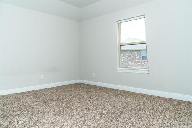 Building Photo - 3804 Tango Ct