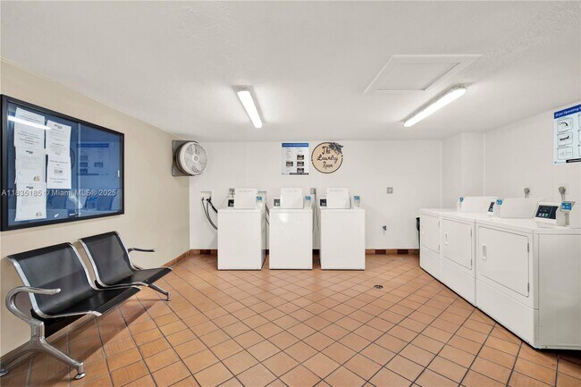 Building Photo - 8400 SW 133rd Avenue Rd