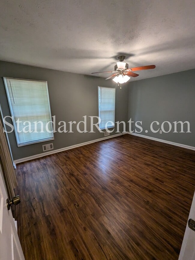 Building Photo - 4650 Aberdeen Ln
