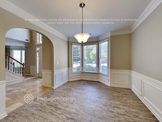 Building Photo - 1613 Babbling Brook Cove