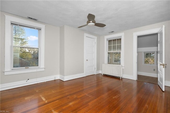 Building Photo - 4600 Colonial Ave